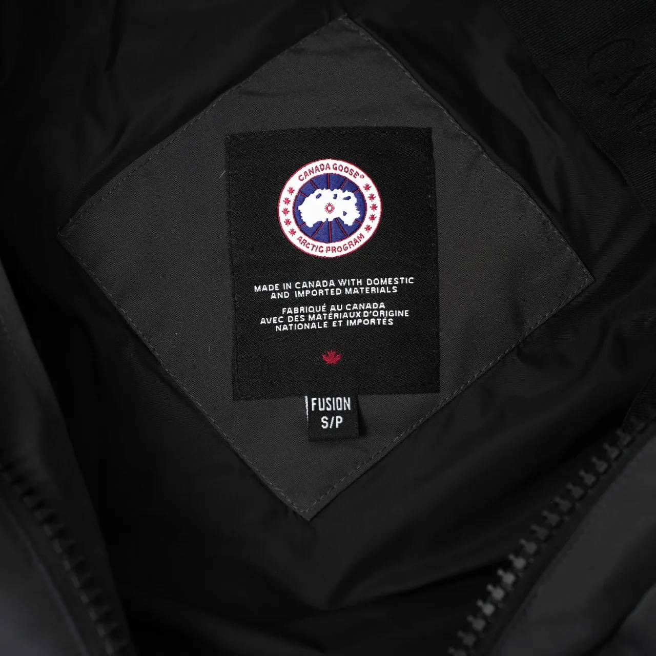 P740 CANADA GOOSE丨Canada Goose E24 sleeve logo stand collar down jacket Color: Gray Size: XS-XXL